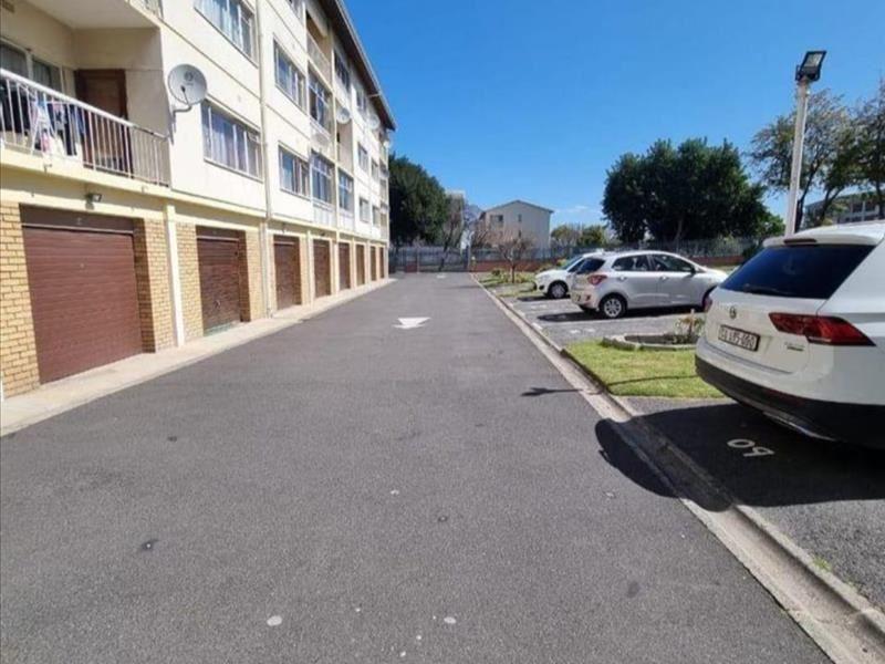 2 Bedroom Property for Sale in Oostersee Western Cape